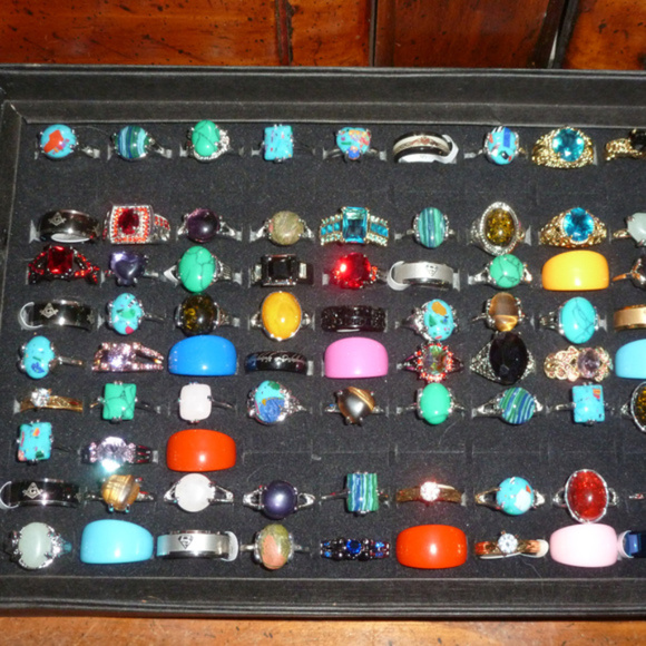 JEWELRY - 4 / $20 - random rings necklace earrings - Picture 8 of 8